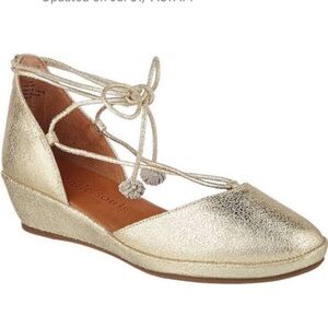 Gentle souls Demi wedges size 8M